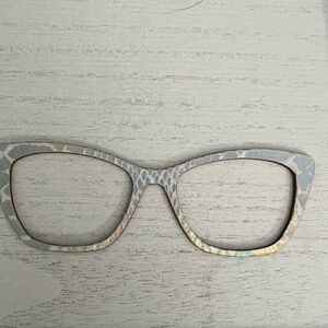 Creator Made for Wanda Pair Eyewear Frames white iridescent